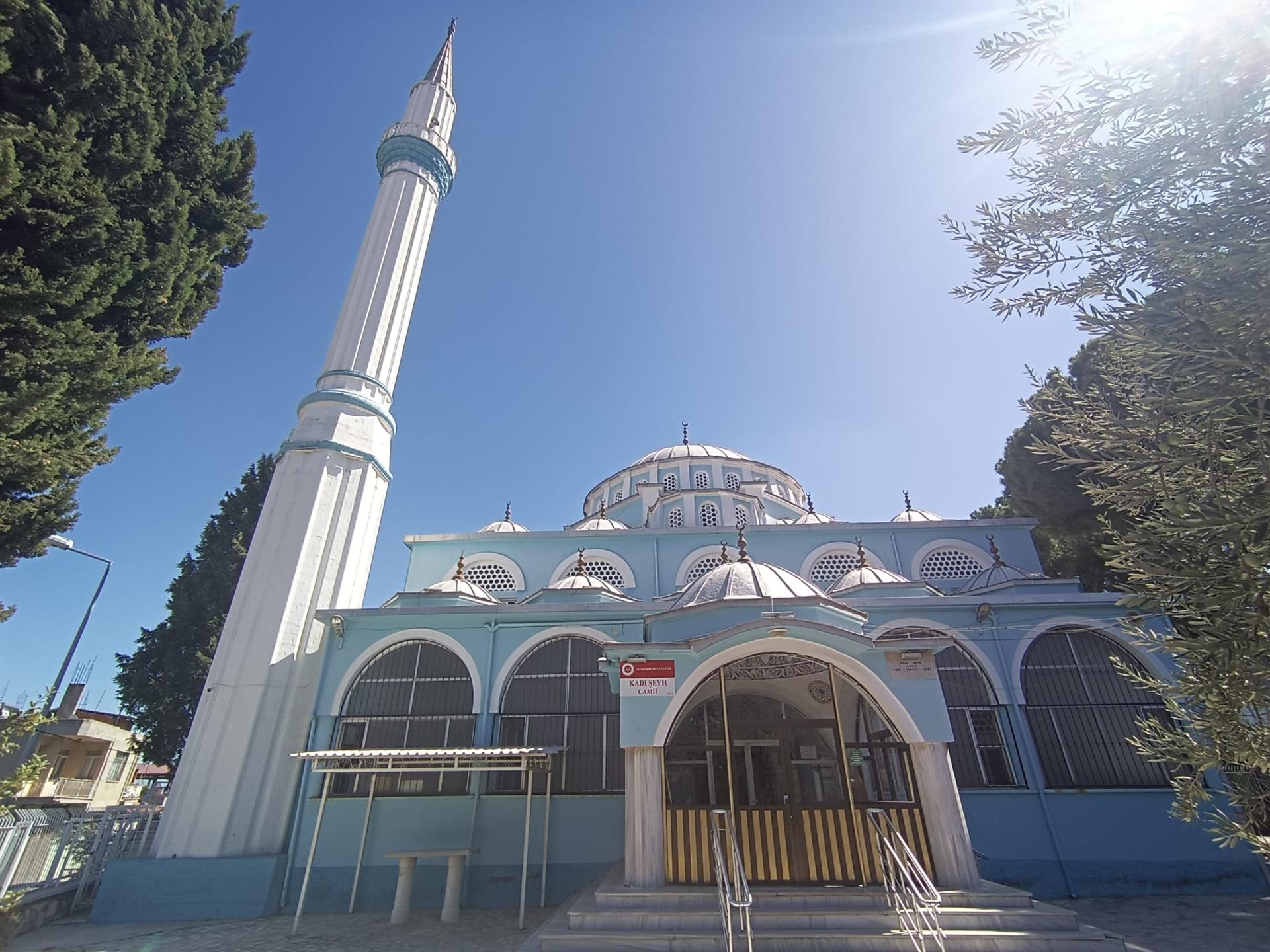 Kadı Şeyh Camii ve Türbesi